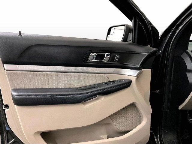 2018 Ford Explorer Base