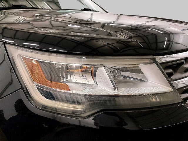 2018 Ford Explorer Base