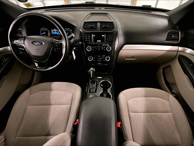 2018 Ford Explorer Base