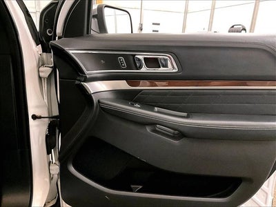 2017 Ford Explorer Platinum