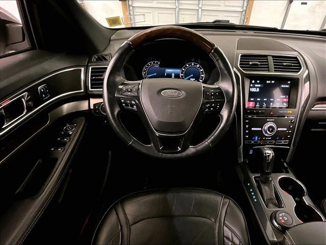 2017 Ford Explorer Platinum