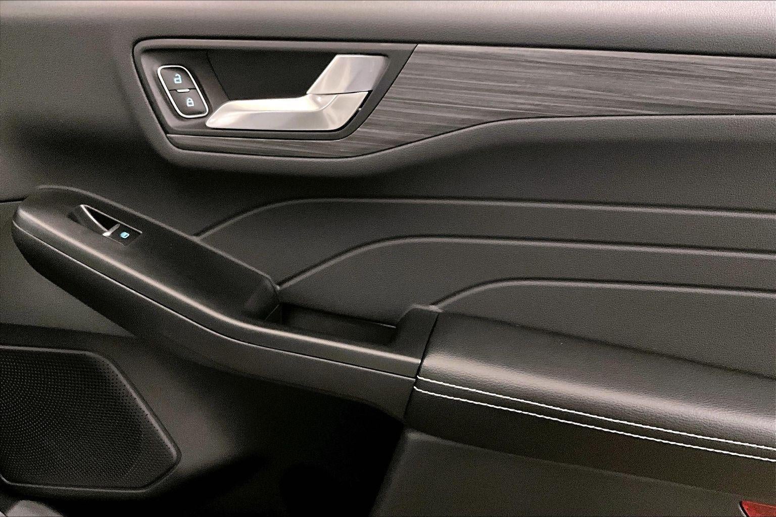 2025 Ford Escape PHEV