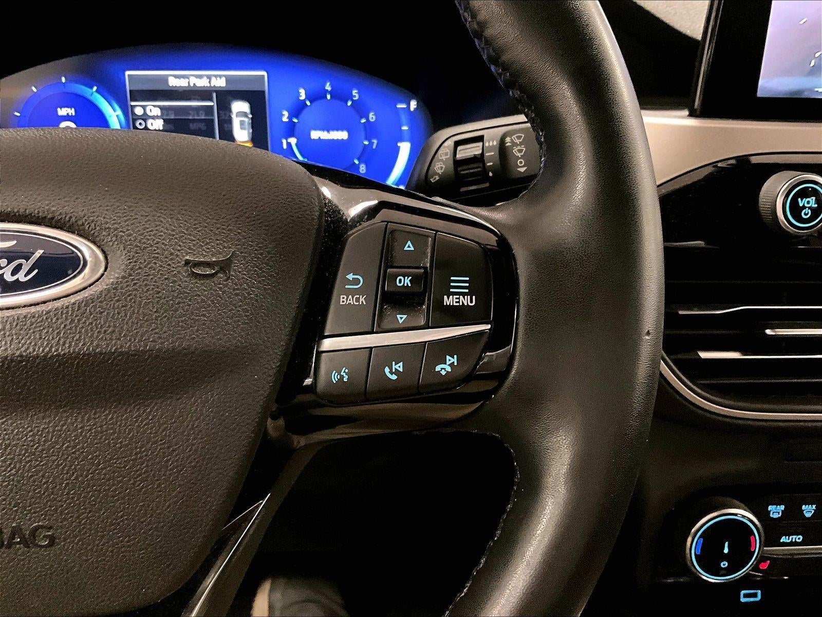 2022 Ford Escape SEL