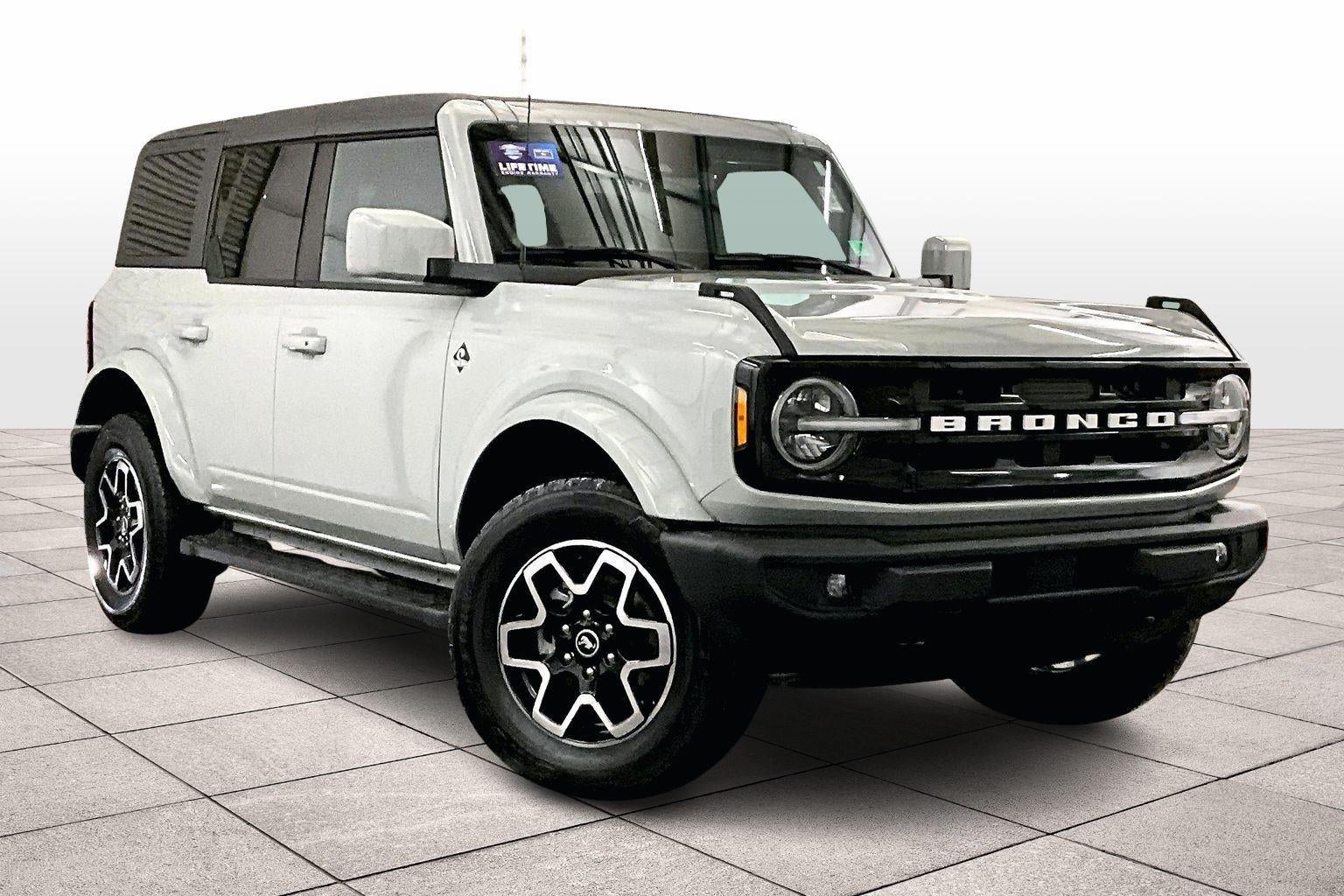 2023 Ford Bronco Outer Banks