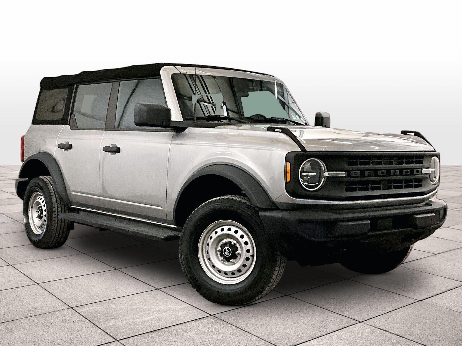 2023 Ford Bronco Base