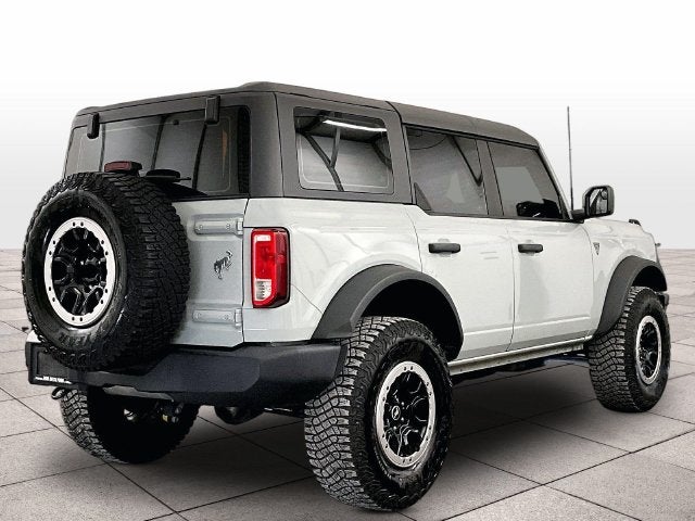 2022 Ford Bronco w/Sasquatch Package