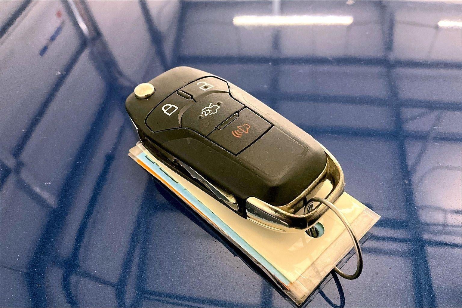 2023 Ford Explorer Base