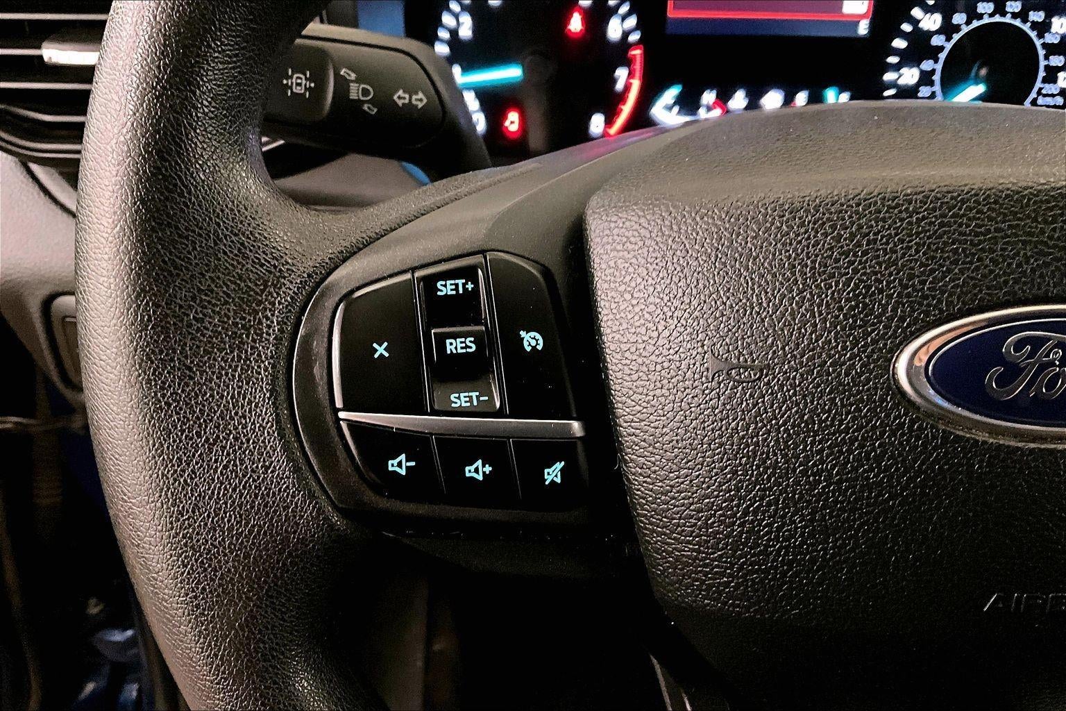 2023 Ford Explorer Base