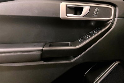 2023 Ford Explorer Base