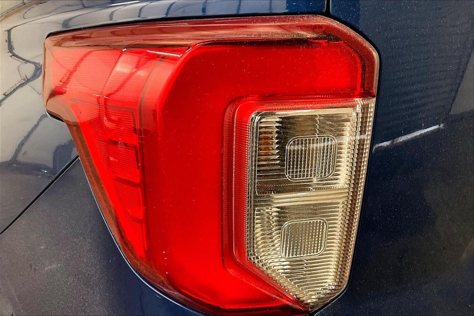 2023 Ford Explorer Base