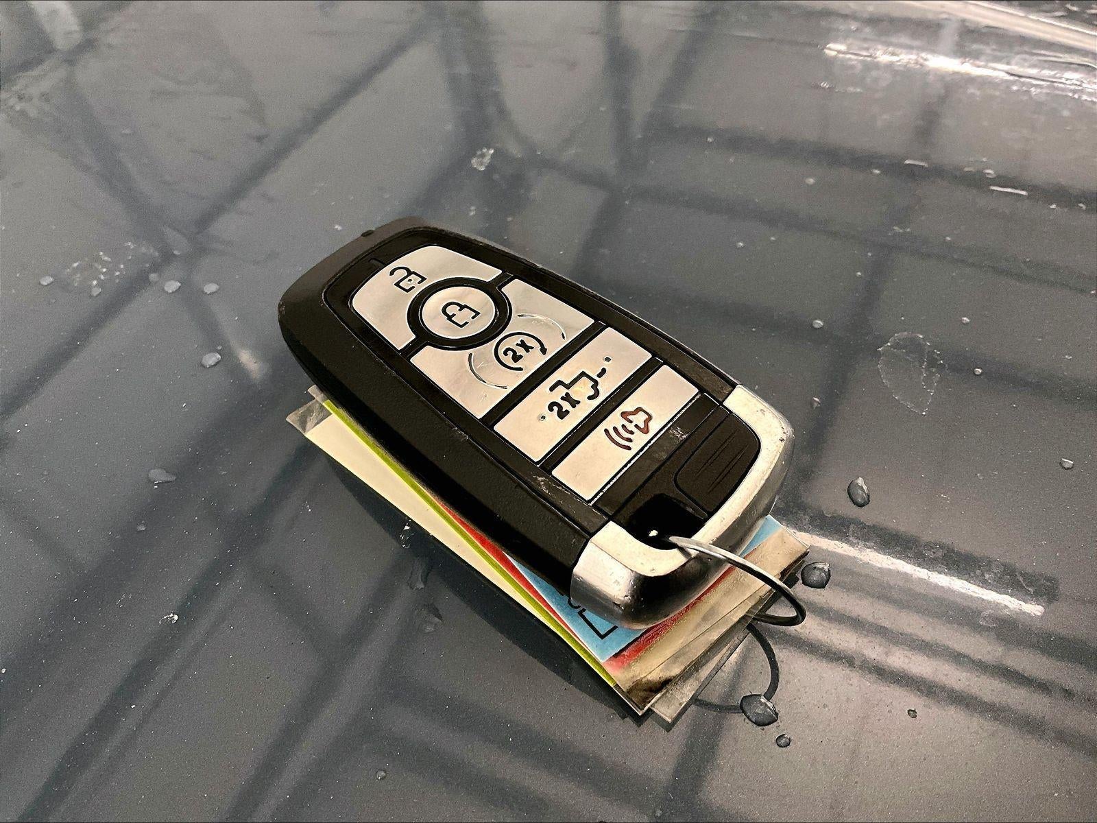 2023 Ford Super Duty F-250 SRW LARIAT