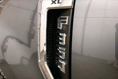 2022 Ford Super Duty F-350 SRW XL