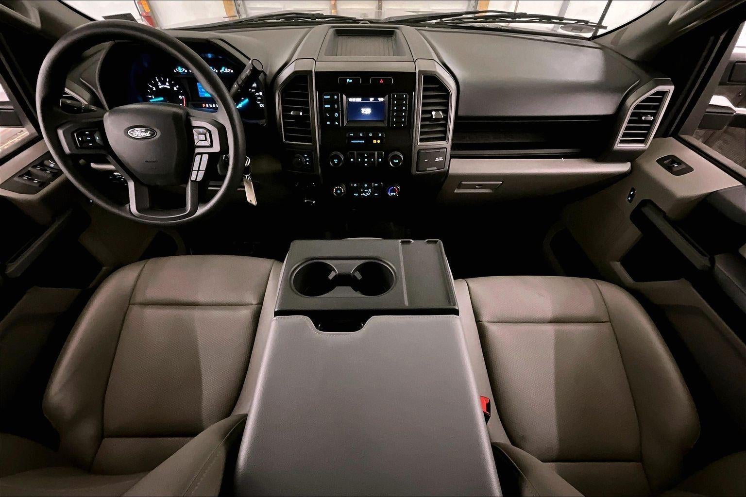 2022 Ford Super Duty F-350 SRW XL