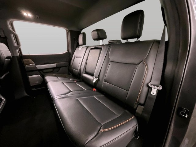 2027 Ford Super Duty F-350® Lariat®
