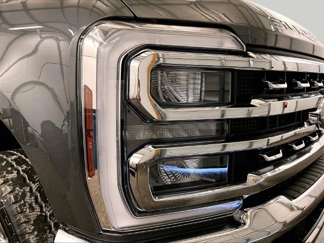 2027 Ford Super Duty F-350® Lariat®