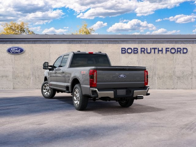 2027 Ford Super Duty F-350® Lariat®