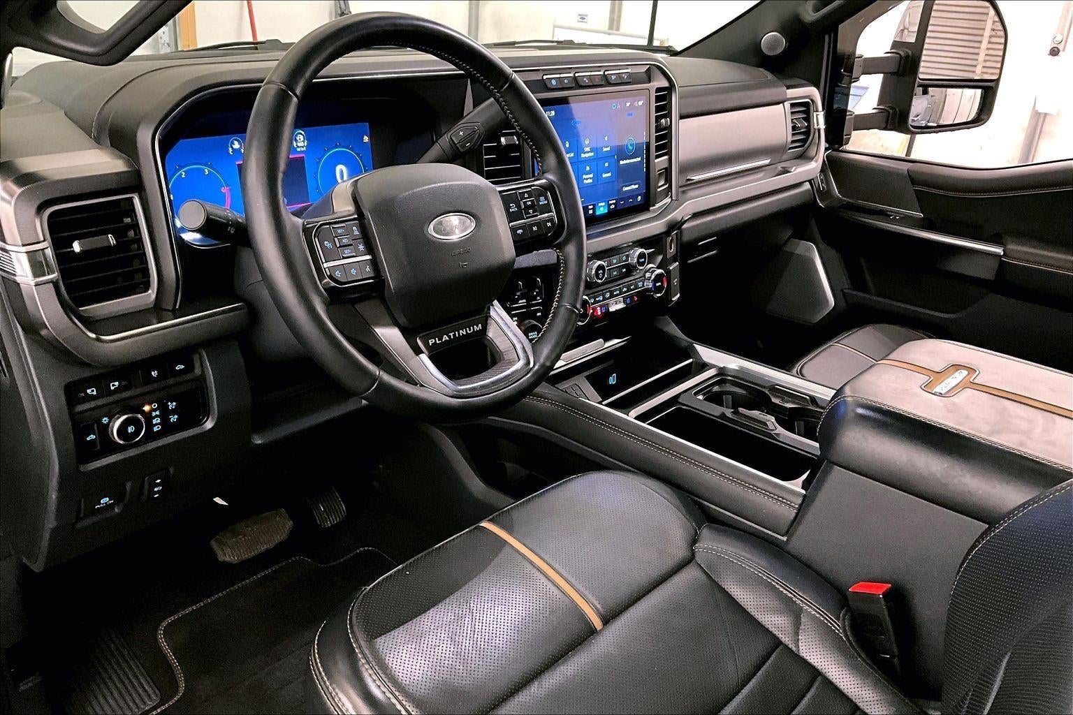 2024 Ford Super Duty F-350 SRW Platinum