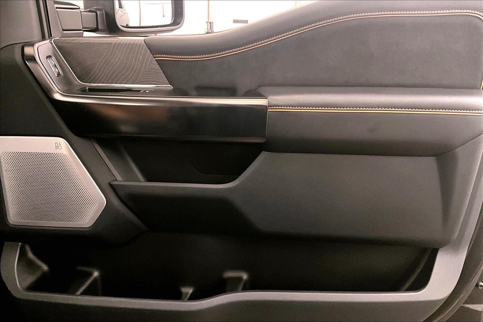 2024 Ford Super Duty F-350 SRW Platinum