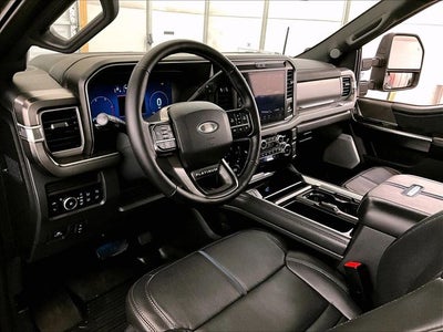 2025 Ford F-350SD Platinum