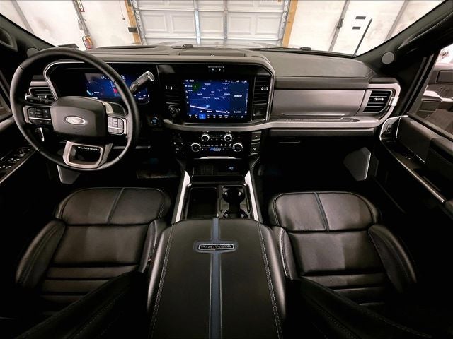 2025 Ford F-350SD Platinum