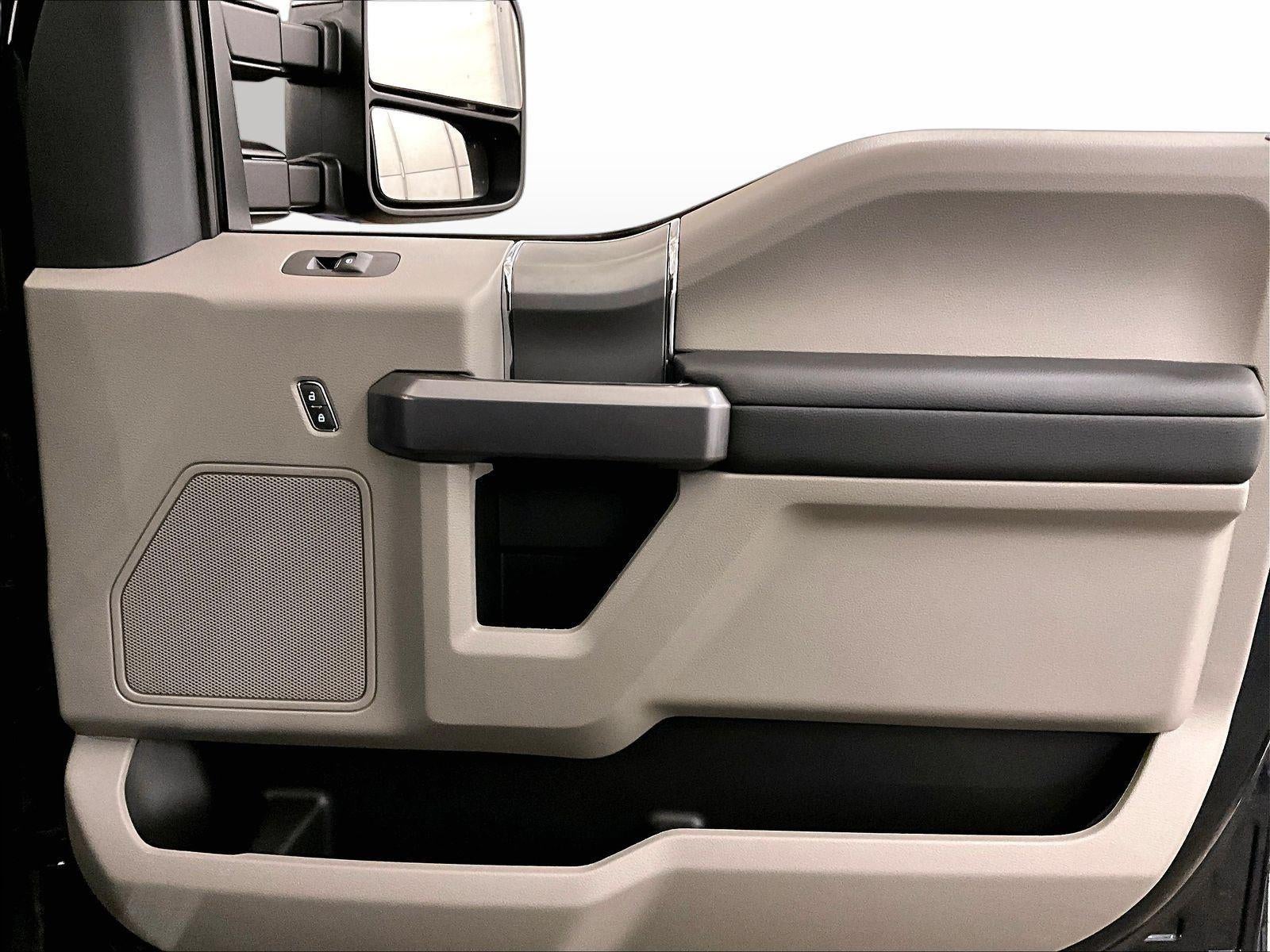2022 Ford Super Duty F-350 SRW XLT
