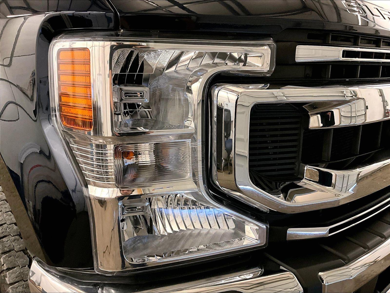 2022 Ford Super Duty F-350 SRW XLT