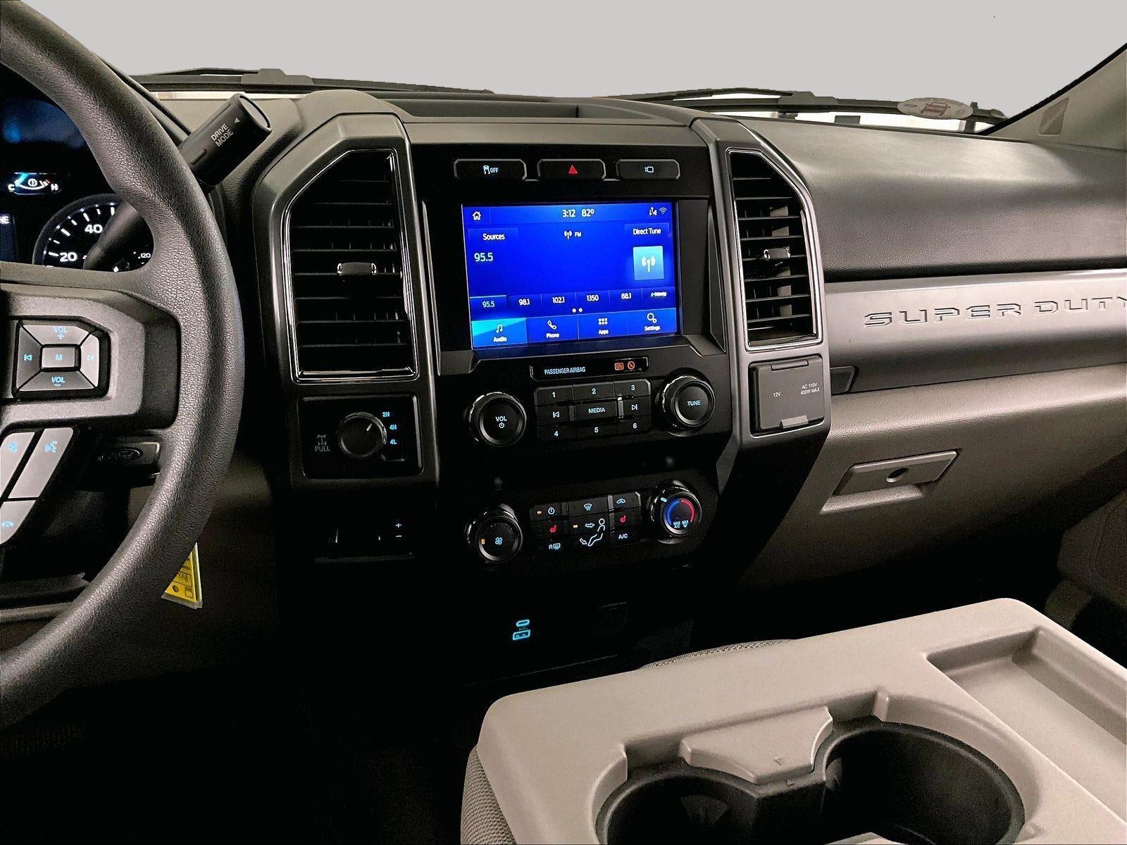 2022 Ford Super Duty F-350 SRW XLT