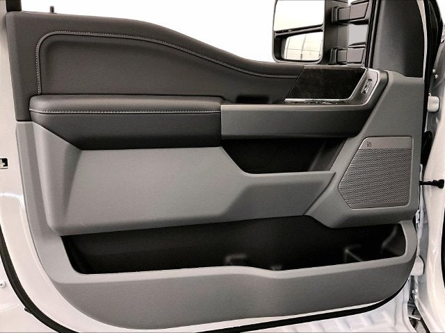 2027 Ford Super Duty F-350® XLT
