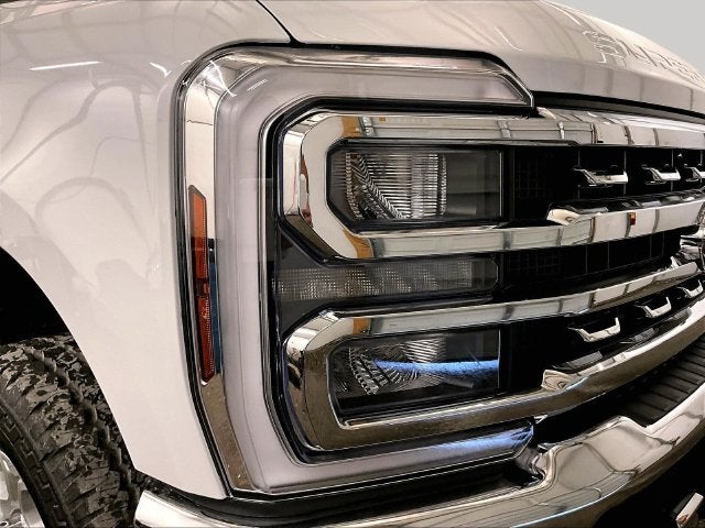 2027 Ford Super Duty F-350® XLT