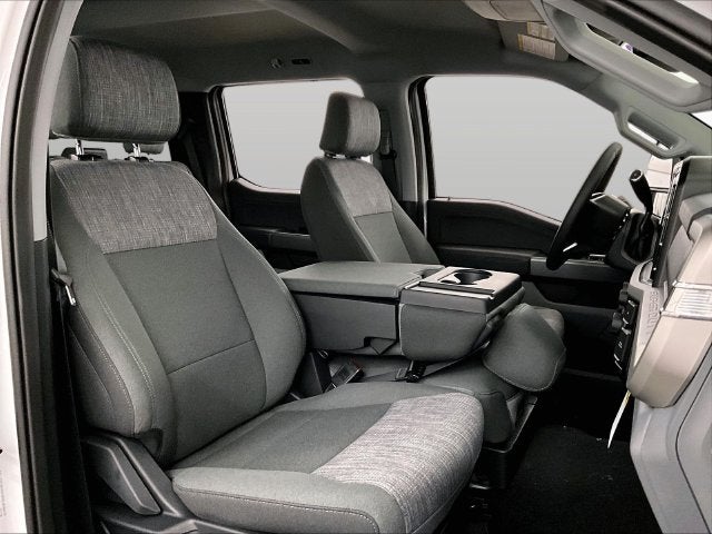 2027 Ford Super Duty F-350® XLT