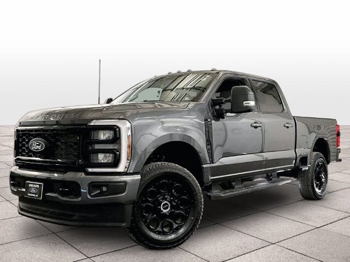 2027 Ford Super Duty F-350® XLT