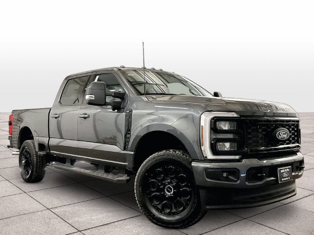 2027 Ford Super Duty F-350® XLT