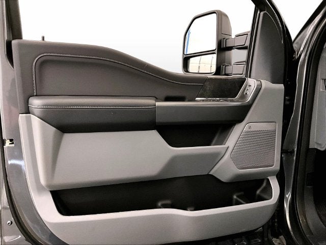 2027 Ford Super Duty F-350® XLT