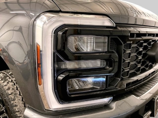 2027 Ford Super Duty F-350® XLT