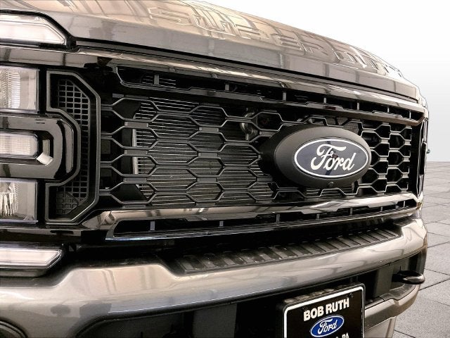 2027 Ford Super Duty F-350® XLT