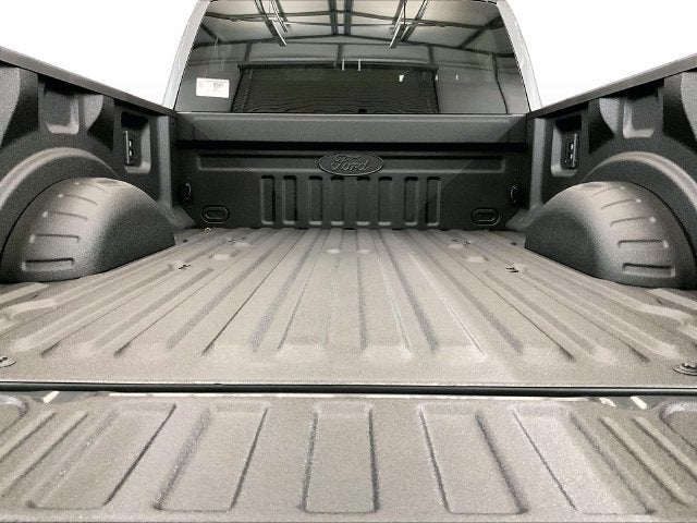 2027 Ford Super Duty F-350® XLT