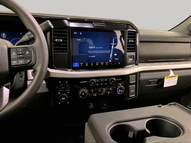 2027 Ford Super Duty F-350® XLT