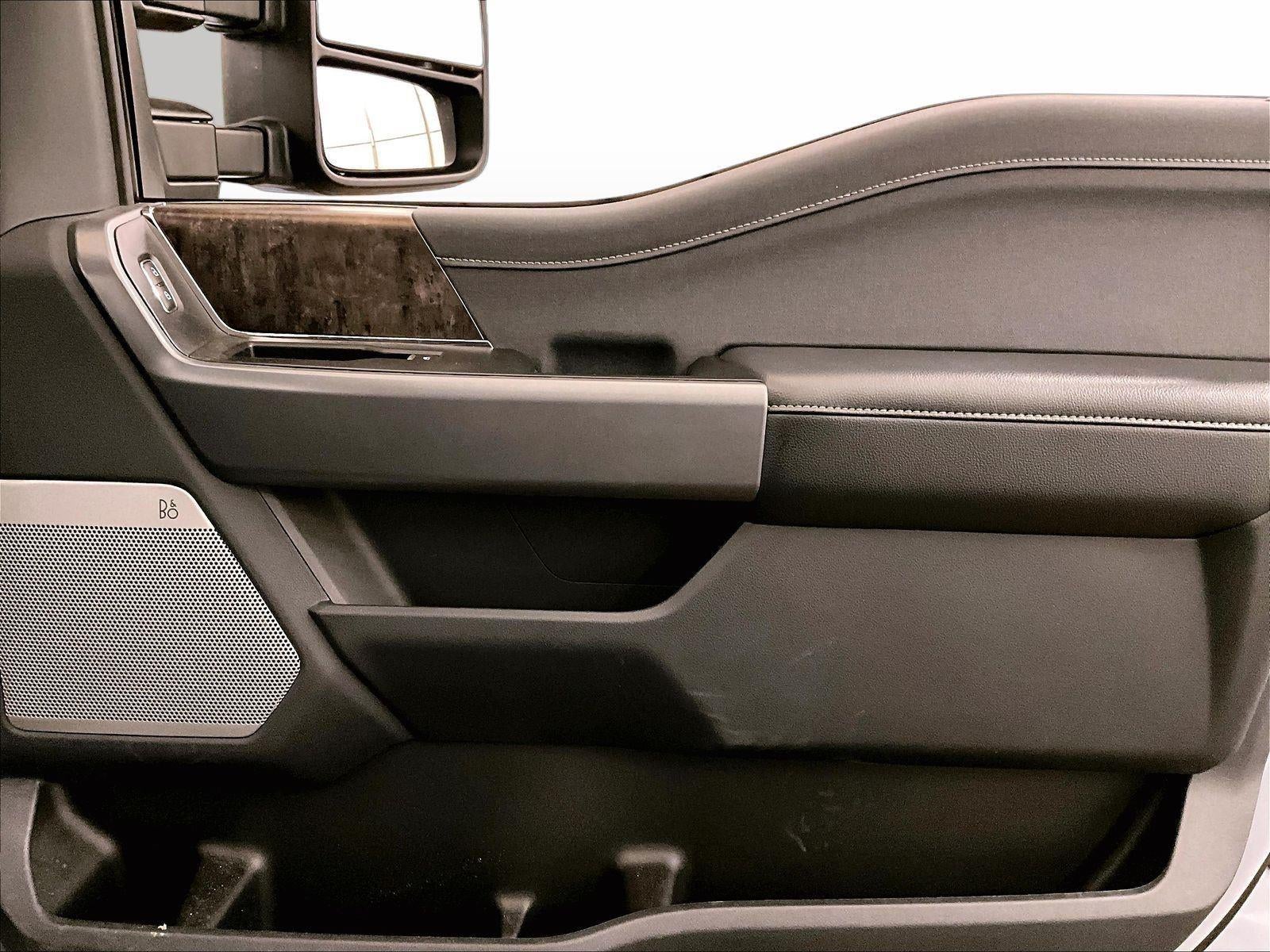 2025 Ford Super Duty F-350 DRW LARIAT