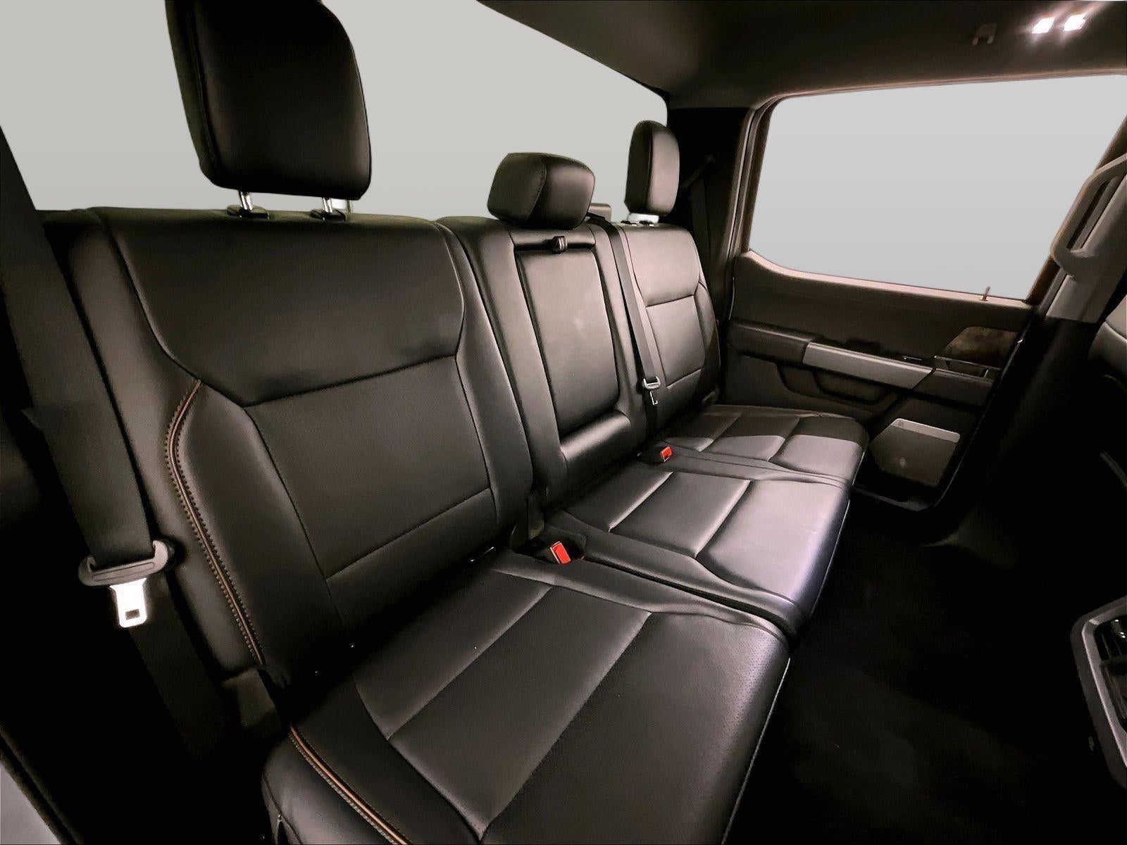 2025 Ford Super Duty F-350 DRW LARIAT