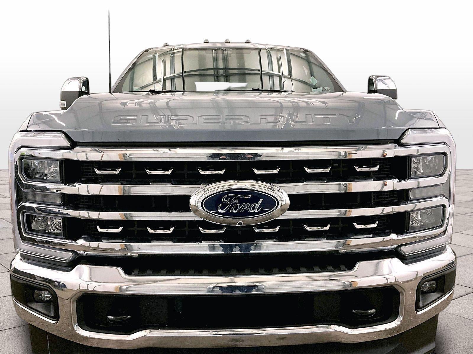 2025 Ford Super Duty F-350 DRW LARIAT