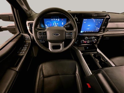 2025 Ford Super Duty F-350 DRW LARIAT