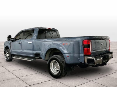 2023 Ford Super Duty F-350 DRW LARIAT