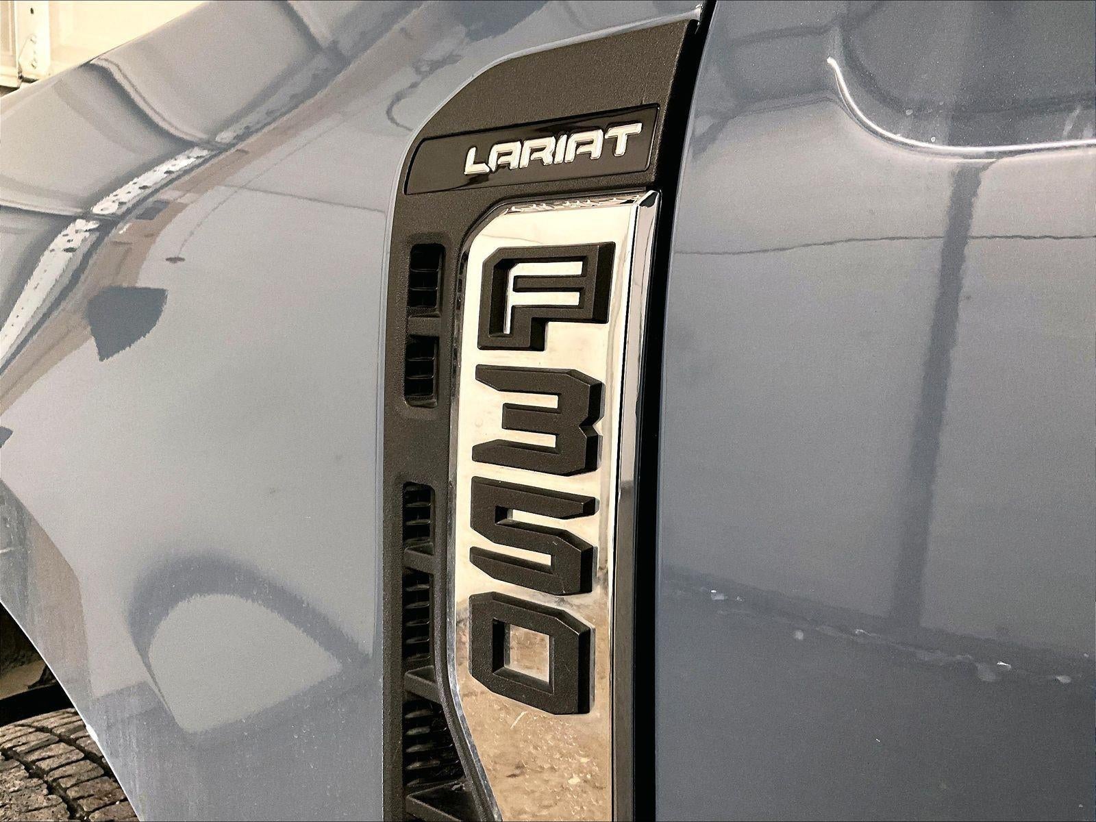 2023 Ford Super Duty F-350 DRW LARIAT