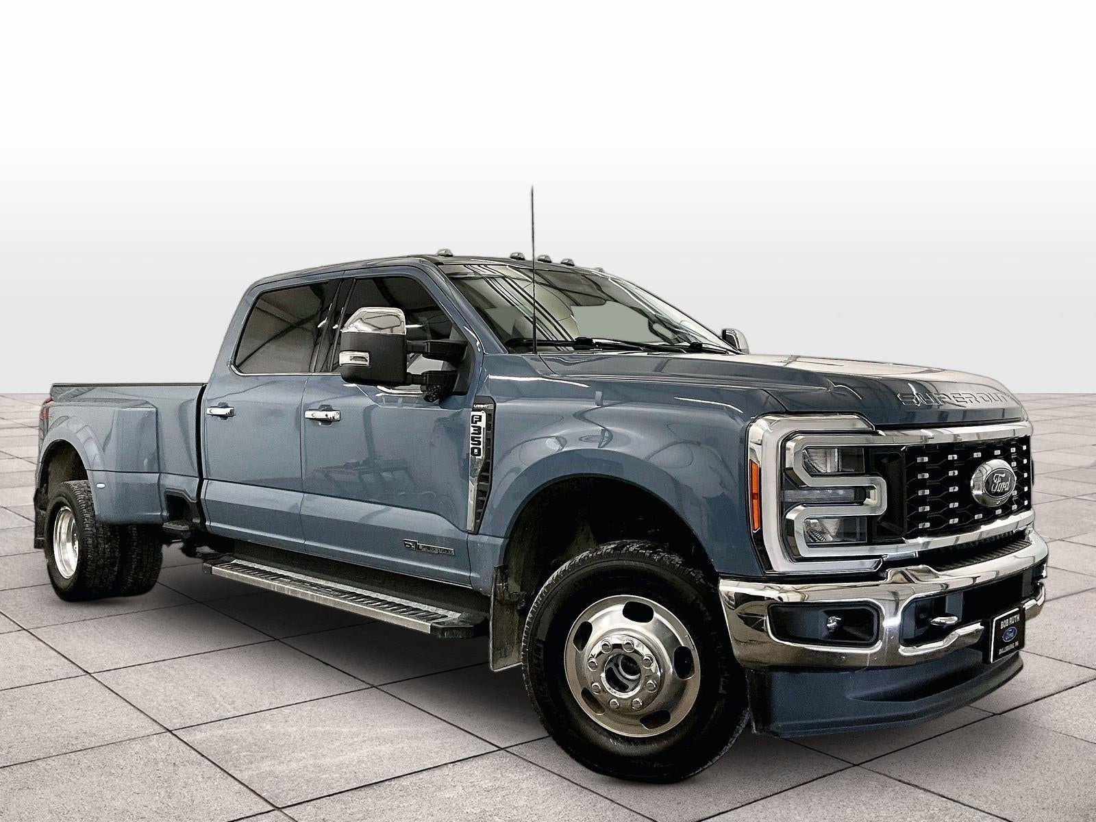 2023 Ford Super Duty F-350 DRW LARIAT