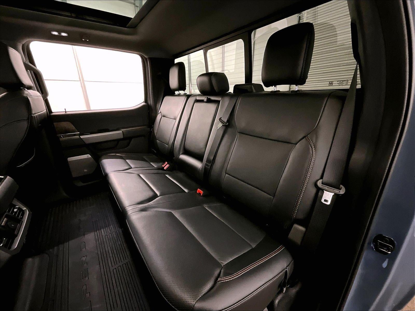 2023 Ford Super Duty F-350 DRW LARIAT