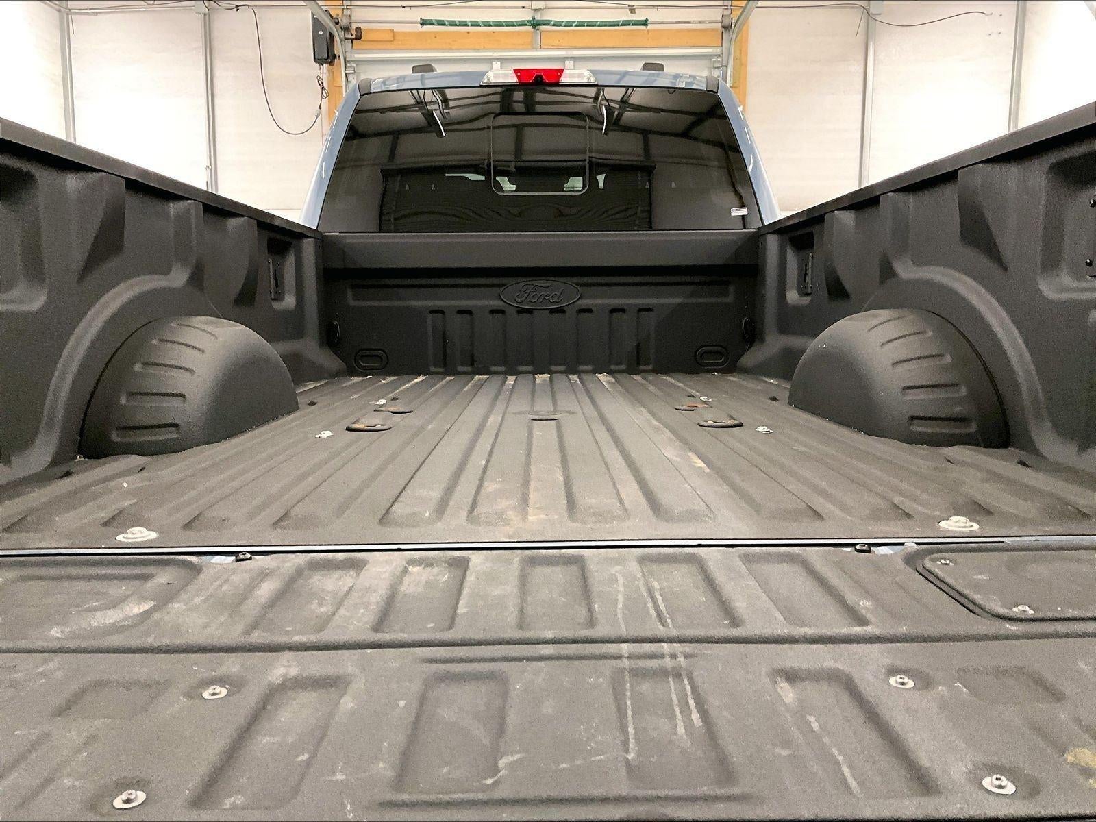 2023 Ford Super Duty F-350 DRW LARIAT