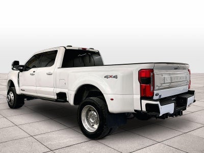 2025 Ford Super Duty F-450 DRW Platinum
