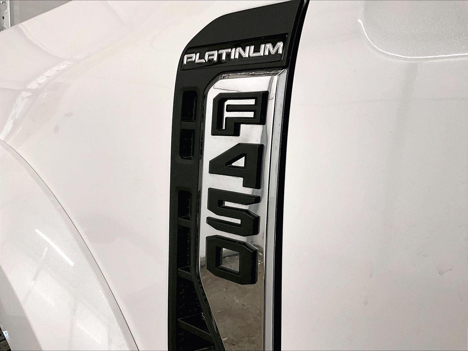 2025 Ford Super Duty F-450 DRW Platinum