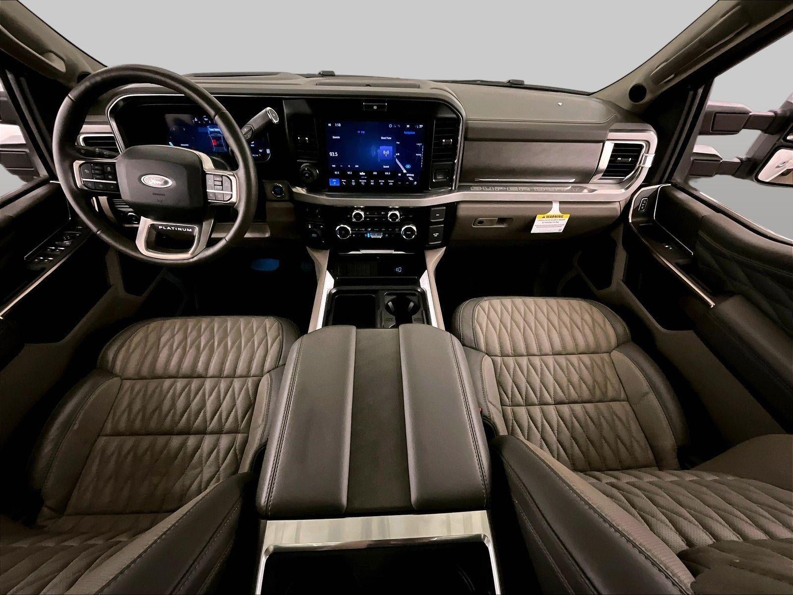 2025 Ford Super Duty F-450 DRW Platinum