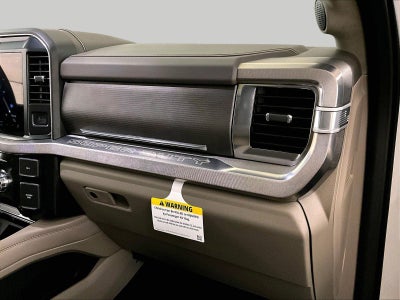 2025 Ford Super Duty F-450 DRW Platinum